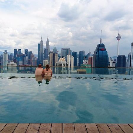 Regalia Suites Infinity Pool กัวลาลัมเปอร์ ภายนอก รูปภาพ