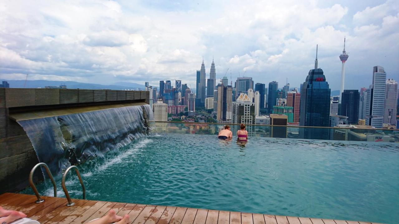 Regalia Suites Infinity Pool กัวลาลัมเปอร์ ภายนอก รูปภาพ