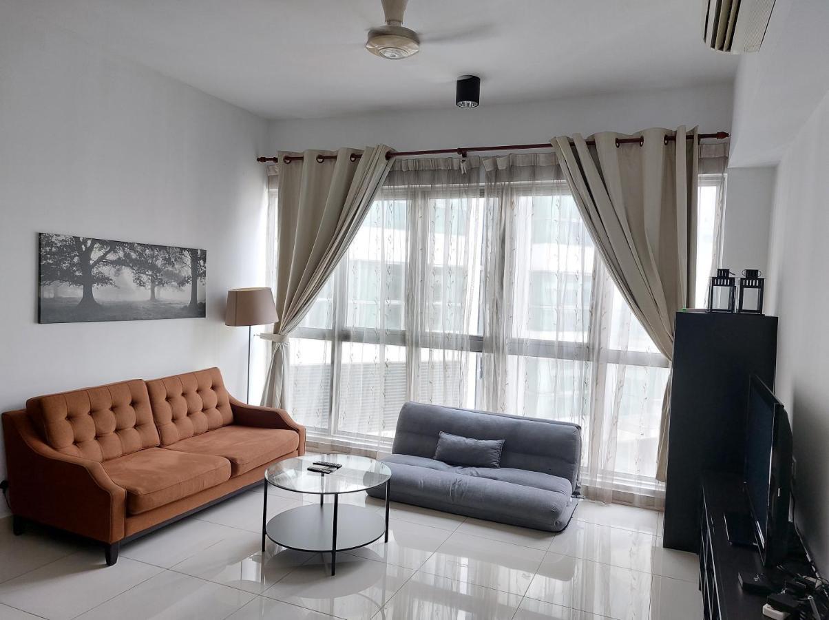 Regalia Suites Infinity Pool กัวลาลัมเปอร์ ภายนอก รูปภาพ